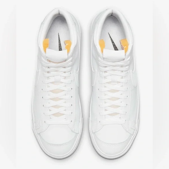 Nike Blazer Mid '77 Women's Shoes - CZ1055-117 - New - Size 9 - Picture 5 of 14